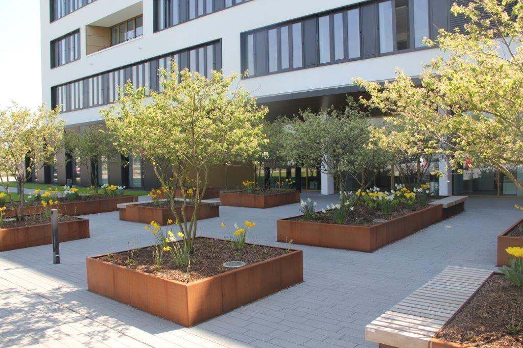 Corten Steel business courtyard design